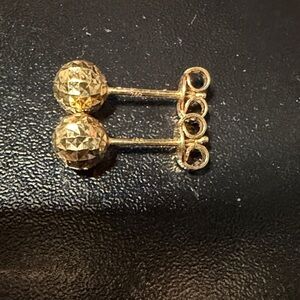 18k Real Gold Diamond Cut Round Stud Earrings